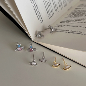 Shine Zircon Planet Boucles d'oreilles Femmes Français Rétro Personnalité Conception Simple Polyvalent Tempérament Boucles D'oreilles Bijoux - Product Image 3