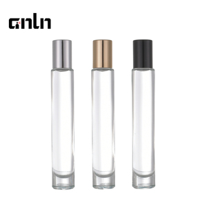Botella de Vidrio Transparente de 10 ml con Fondo Grueso y Bola de Rodillo de Acero o Vidrio para Aceite de Perfume - Product Image 1