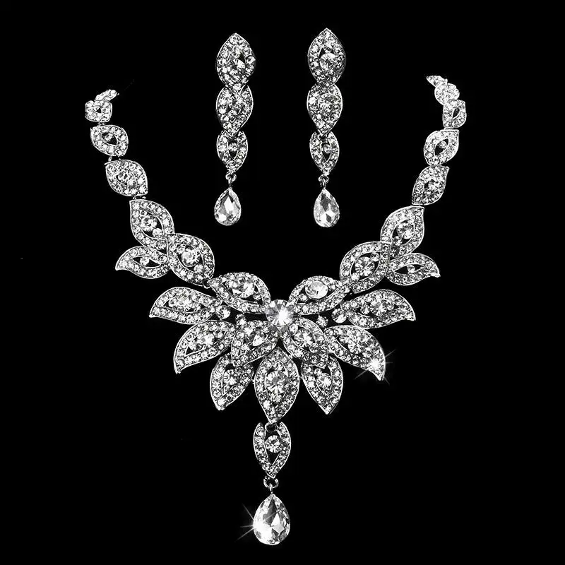 Gran transparente floral blanco austriaco Cristal de diamantes de imitación babero personalidad collar pendientes conjunto