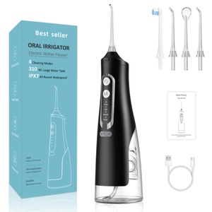 Meilleures ventes : Irrigateur buccal Waterpik, Jet d'eau dentaire pour le nettoyage des dents, Kit WaterFlosser - Product Image 1