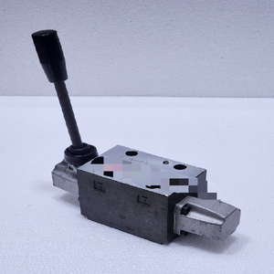 صمام توجيه DK-1144 50، <span class=keywords><strong>3</strong></span> مواضع، يعمل بذراع يدوي - Product Image 1