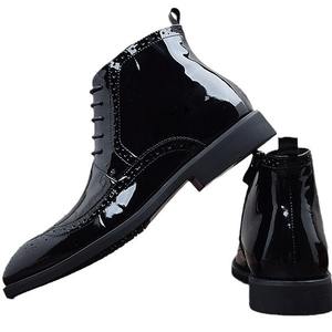 Chaussures pour hommes en cuir véritable, style décontracté et tendance, à bout pointu, tendance rétro, pour le bureau et la carrière, modèle 2025 - Product Image 1