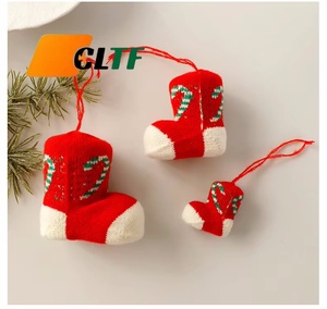 Nouveauté 2026 : Décorations <span class=keywords><strong>de</strong></span> Noël à suspendre pour sapin, en crochet, en forme <span class=keywords><strong>de</strong></span> chaussettes et bottes - Product Image 1