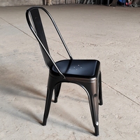Chaises de salle à manger empilables traditionnelles en fer pour appartements, cafétérias et restaurants (vente en gros)