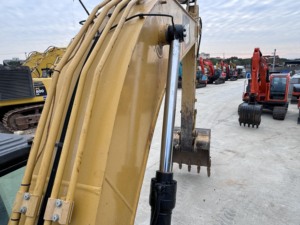 Gran oferta, excavadora Caterpillar 320GC usada, excavadora hidráulica de 20 toneladas sobre orugas para proyectos de desarrollo de Minería e infraestructura - Product Image 3