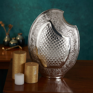 Vase de table en laiton fait main moderne pour mariage - Product Image 2