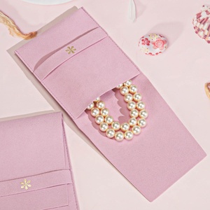 Pochette de luxe en microfibre pour bijoux (bracelets, boucles d'oreilles, colliers) – Sac cadeau personnalisé en microfibre - Product Image 3