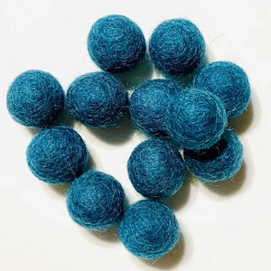 Boule artisanale en feutre de <span class=keywords><strong>laine</strong></span> <span class=keywords><strong>pure</strong></span> de Nouvelle-Zélande pour couronnes florales, décorations générales et artisanat, idéale pour toutes les fêtes et festivals - Product Image 4