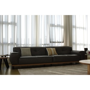 Franse vintage grote bank, ecologisch leer, massief houten frame, brede zitting, ontspannende lounge, bank, ruime kamer - Product Image 1