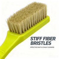 Brosse d'escalade multifonction portable avec logo personnalisé pour commande en gros, nettoyage des prises et antidérapante, essentielle pour les séjours d'escalade