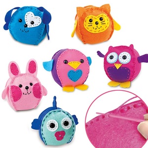 Kit de Manualidades con Fieltro para Hacer Muñecos de Animales de 8cm, Juguetes de Peluche para Niños - Product Image 1