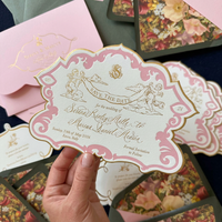 Cartes d'invitation de mariage de luxe style baroque, dorées à chaud, découpées, avec bordure enroulée, pour réserver la date