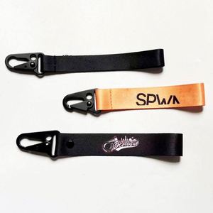 Vente en gros de porte-clés en métal et nylon pour cartes de crédit, cadeaux promotionnels et artisanat, logo, taille et couleur personnalisés - Product Image 1