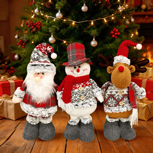Decoración navideña de peluche tejida con patas extensibles de Papá Noel, muñeco de nieve y reno, para escaparates. - Product Image 1