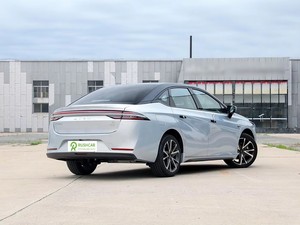 Nuovo Veicolo Elettrico Geely <span class=keywords><strong>Han</strong></span> Ang <span class=keywords><strong>S</strong></span> Plus 70 Edition 53,2 kWh a Lunga Autonomia, Modello 2025, in Vendita - Product Image 4