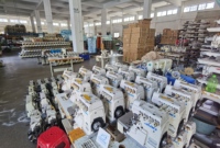 Machines à coudre d'occasion Japon Juki Mo 6700 Overlock Machines industrielles d'occasion pour vêtements et textiles Pièces de rechange ne manquant pas