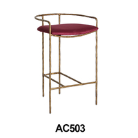 Baxter – chaise de bar de forme incurvée d'italie, tabouret en métal forgé à la main, mobilier de bar en tissu