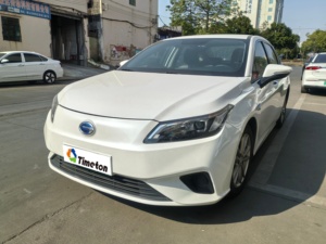 Auto Elettrica Economica Bianca Nuova Energia 4 Porte 5 Posti Berlina Aion <span class=keywords><strong>S</strong></span> Autonomia 410km Modello 2019 Usata - Product Image 5
