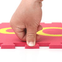 Tapis de puzzle pour enfants économique, motif de boîte, puzzle pratique, tapis de sol antidérapant, cadeau idéal, tapis de jeu pour bébé avec jouets suspendus