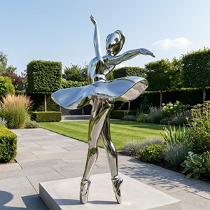 Sculpture métallique personnalisée moderne en acier inoxydable poli, grand miroir artistique, danseuse de ballet, pour hôtel de luxe et décoration paysagère de jardin - Product Image 1