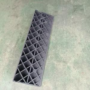 Rampe de seuil en plastique Ronda 008 pour seuil de porte de voiture avec marquage fléché jaune - Product Image 3