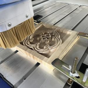 ماكينة نقش وحفر صغيرة ثلاثية المحاور من يوهاوسي إن سي، طراز 6040 و6090، للبيع - Product Image 6