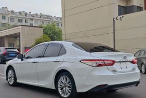 รถมือสอง2018 Toyota Camry AWD Euro VI รถเบนซิน/แก๊ส131KW เกียร์อัตโนมัติ (178ps) ขายดีรถมือสอง - Product Image 1