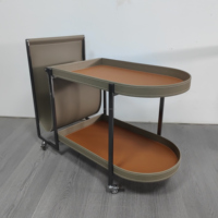 Chariot de rangement double couche Table basse moderne contemporaine Table d'appoint canapé-lit en cuir pour le salon de luxe