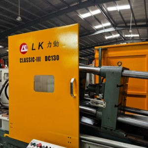 Sử dụng máy đúc khuôn áp suất cao bằng hợp kim kẽm 130T với động cơ vòng bi PLC 380V 15kW, năng suất cao & tự động - Product Image 4