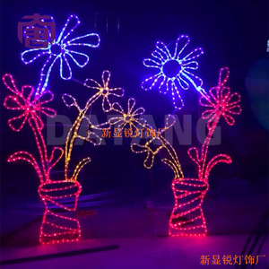 ไฟประดับตกแต่งรูปดอกไม้คริสต์มาสแบบ 2 มิติ LED สำหรับตกแต่งภายนอกสวน ถนน และภูมิทัศน์ในช่วงเทศกาล - Product Image 2