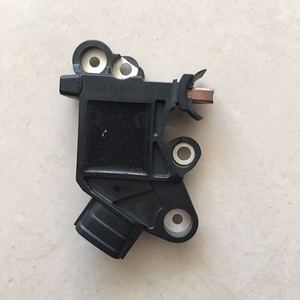 Cho <span class=keywords><strong>Fiat</strong></span> Grand Siena II Palio 14V chính hãng xe điều chỉnh điện áp 14V 0272220733 0272220703 77366391 cho Bosch - Product Image 2