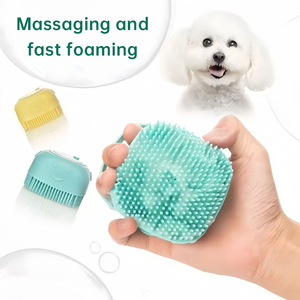 Brosse de massage et de bain pour animaux de compagnie en silicone souple avec logo personnalisé et réservoir de shampoing - Product Image 2