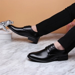Offre Spéciale chaussures en cuir pour hommes bon marché <span class=keywords><strong>grande</strong></span> <span class=keywords><strong>taille</strong></span> 44 costumes d'affaires tendance britannique chaussures en cuir Pu pour hommes - Product Image 5