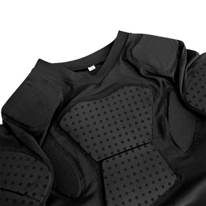 Camiseta Deportiva con Protección Corporal, Acolchado de EVA de Alta Densidad en Hombros, Pecho y Costillas, Transpirable, Compresiva, Personalizable OEM ODM - Product Image 4