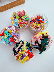 Lazo para el pelo de tamaño pequeño con cinta estampada y clip semirrígido, no daña el cabello del bebé, accesorios para el cabello - Product Image 5