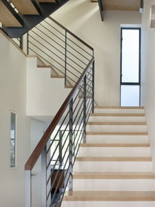 Rampe en acier inoxydable haute performance à traversée continue pour balcon de bâtiment de grande hauteur, conception résistante à la <span class=keywords><strong>pression</strong></span> du vent - Product Image 4