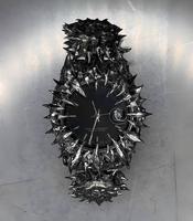 Traitement de la montre à quartz en albâtre de conception personnalisée avec mouvement unique en forme de griffe pour hommes breloques gothiques pour la fabrication de bijoux