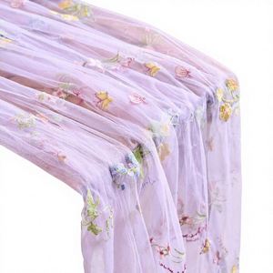 Camino de Mesa de Tul Bordado con Encaje Floral, 10 pies x 30 pulgadas (Morado) - Decoración para Bodas y Festividades - Product Image 1