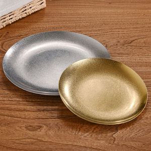 Assiette ronde rétro en acier inoxydable doré, idéale pour les desserts, gâteaux, collations, restaurants, hôtels, plats à fond plat peu profond - Product Image 1