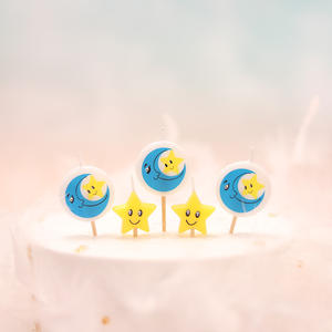 Bougies d'anniversaire de dessin animé, nouveau design, mignonnes, créatives, en forme de pentacle, <span class=keywords><strong>visage</strong></span> souriant, décoration de gâteau en cire de paraffine - Product Image 4