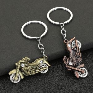 Porte-clés de moto réaliste en forme de roue, pendentif en métal pour motards et cadeaux promotionnels - Product Image 1