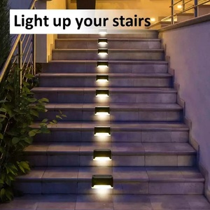 ไฟรั้วโซลาร์ LED กันน้ำรุ่นอัพเกรด มุมลำแสง 120 องศา สำหรับสวน ระเบียง บันไดภายนอก IP65 6000K แสงเดย์ไลท์ ได้รับการรับรองมาตรฐาน CE - Product Image 6