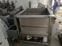 Machine de nettoyage ultrasonique industrielle automatique CANDOSONIC 560L pour voitures avec système de filtration et fonction de chauffage