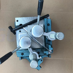 Machine à souder manuelle compacte pour portes et fenêtres en plastique et acier, idéale pour le soudage de plaques et de cadres de tissu. - Product Image 2