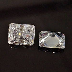 Zircon cubique blanc taille radiant, pierre précieuse en vrac pour la fabrication de bijoux - Product Image 1