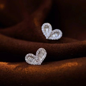 Orecchini a cuore dolce per donna, piccoli e semplici, accessori per l'uso quotidiano - Product Image 2