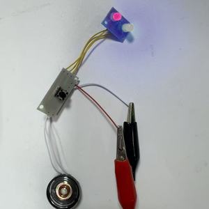Jouet de <span class=keywords><strong>voiture</strong></span> de <span class=keywords><strong>police</strong></span> en alliage Xinxing avec carte PCB FR-4, musique, lumières LED rouges et bleues, développement personnalisé COB - Product Image 2