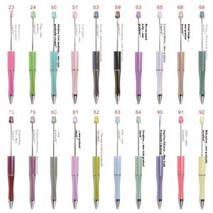 UV plateado 1,0mm creativo DIY plástico Animal cuerpo cuentas Multicolor giratorio estudiante pluma encantos regalo para entusiastas <span class=keywords><strong>de</strong></span> la papelería - Product Image 5