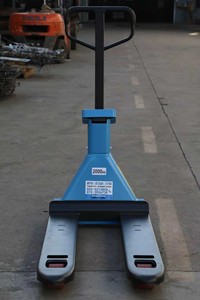 Transpaleta Manual WELIFTRICH con Báscula Integrada, Certificación CE/ISO, 1 Año de Garantía, Dimensiones de las Horquillas 1150/1220 mm - Product Image 2