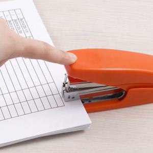 फोस्का ऑफिस स्टोर ऑरेंज ब्लू ब्लैक 25 शीट्स एक फिंगर टच स्टेपलिंग के साथ सहज डेस्कटॉप स्टेपलर - Product Image 4